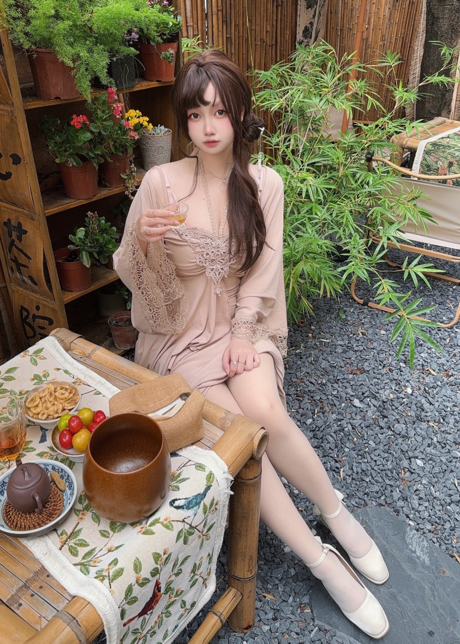 洛桑w伊梓 – 2025-05-专属-猫猫衬衫图片包分享