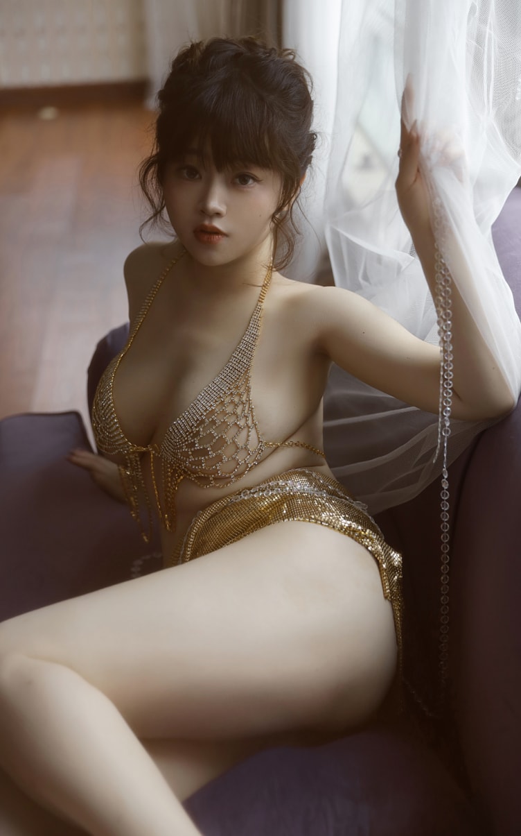 一只毛毛帽 – 爱神假日来看看吧