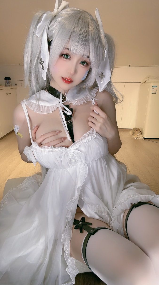 miko酱ww 2025年04月订阅图片作品分享