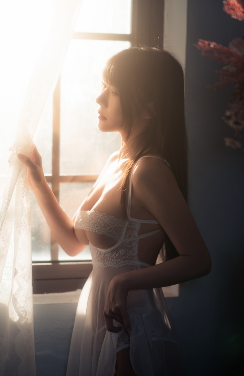 香草喵露露 白斯纱裙图片欣赏