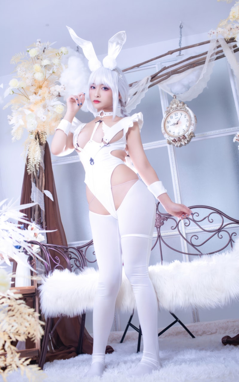 洛璃LoLiSAMA 恶毒 白兔 (碧蓝航线)收藏版