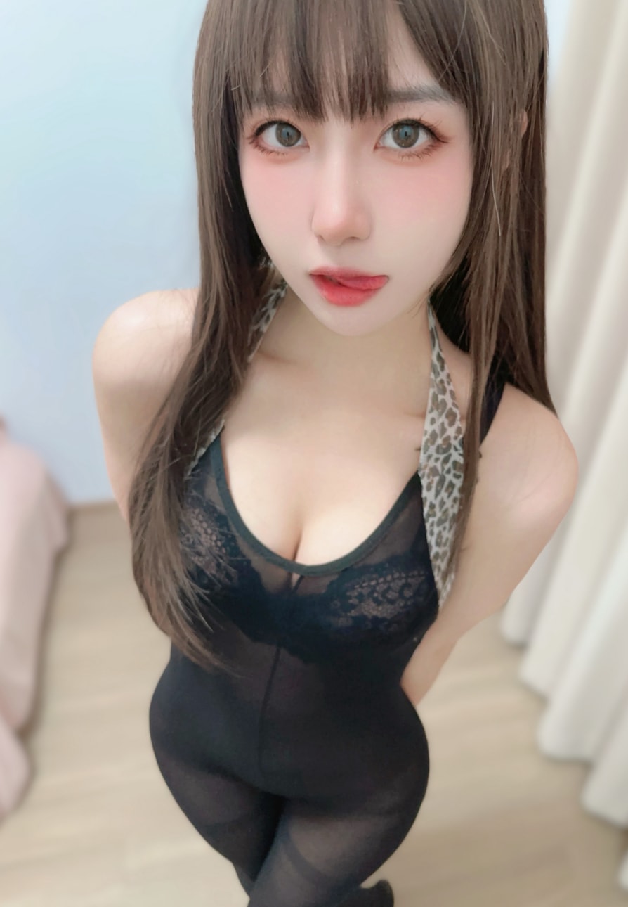 布丁大法 – 黑斯一线天图片大全高清