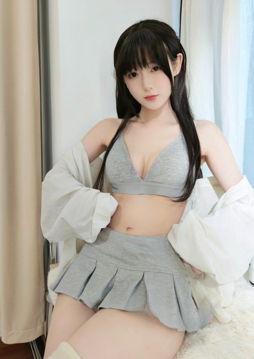 迷之呆梨(发条少女) – 超短短裙适合珍藏