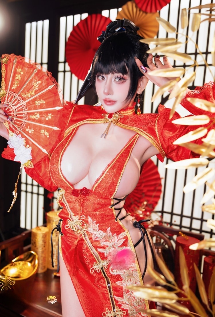 Byoru Eve New Year Qipao作品图片未删减