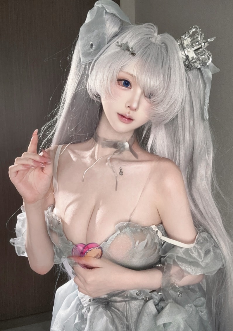 若若不男 – 灰姑娘看起来真不错哦